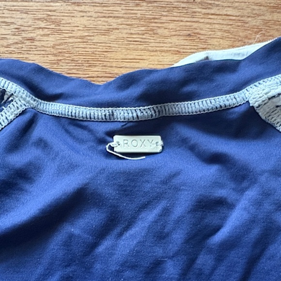Roxy Navy Rash Guard / One piece Swimsuit - Picture 12 of 13